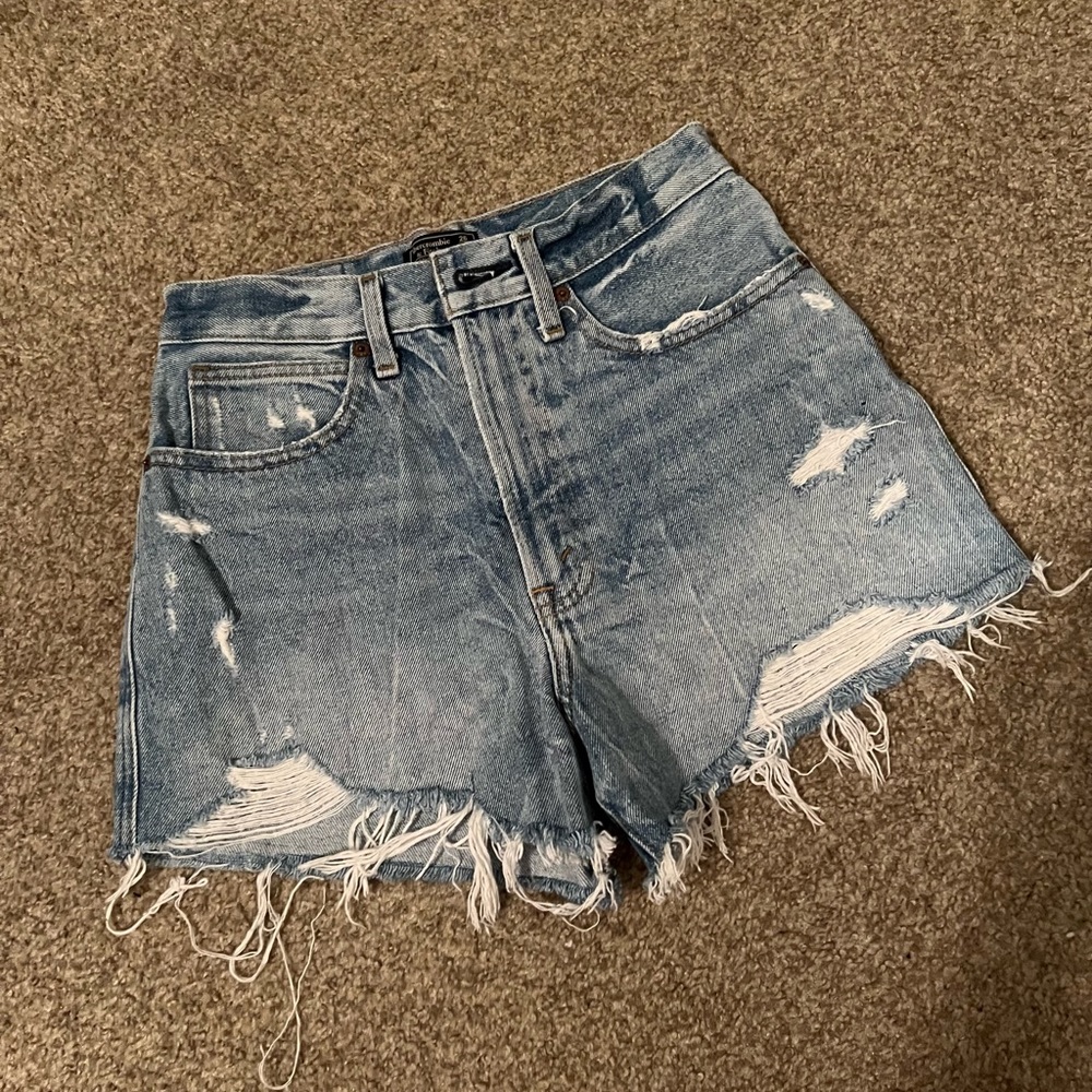 Abercrombie and Fitch natural rise shorts